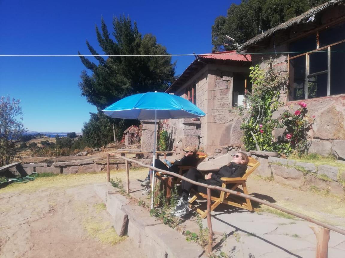 Taquile Lodge - Un Lugar De Ensueno Huillanopampa Екстериор снимка